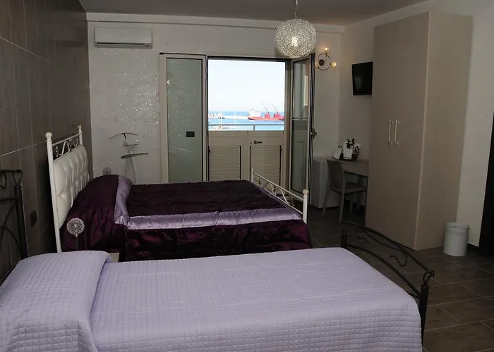 Mistral Exclusive Bed & Breakfast 4*